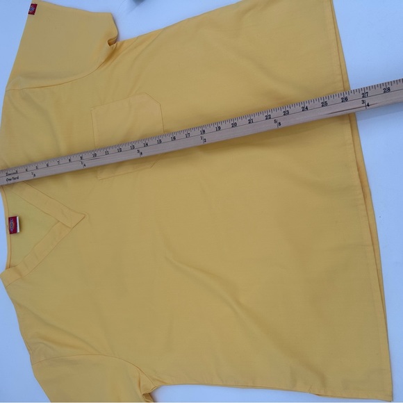 3/$15 DICKIES Scrub Top Adult SM Yellow Vneck Short Slv Uniform Workwear-stains - Picture 9 of 12